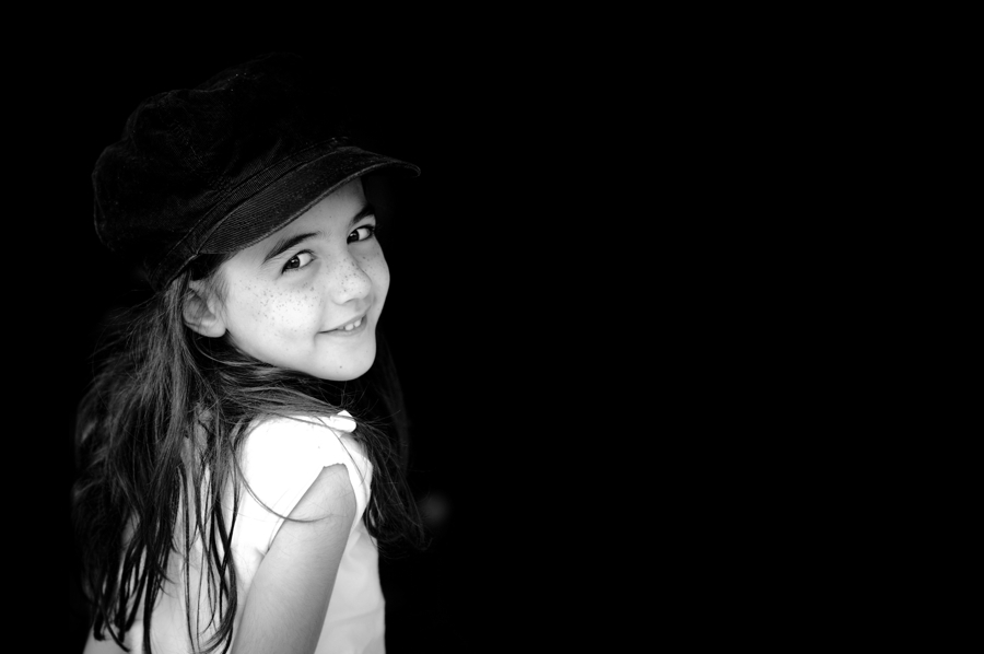 Black Background Portraits - Manu Grinspan Photography
